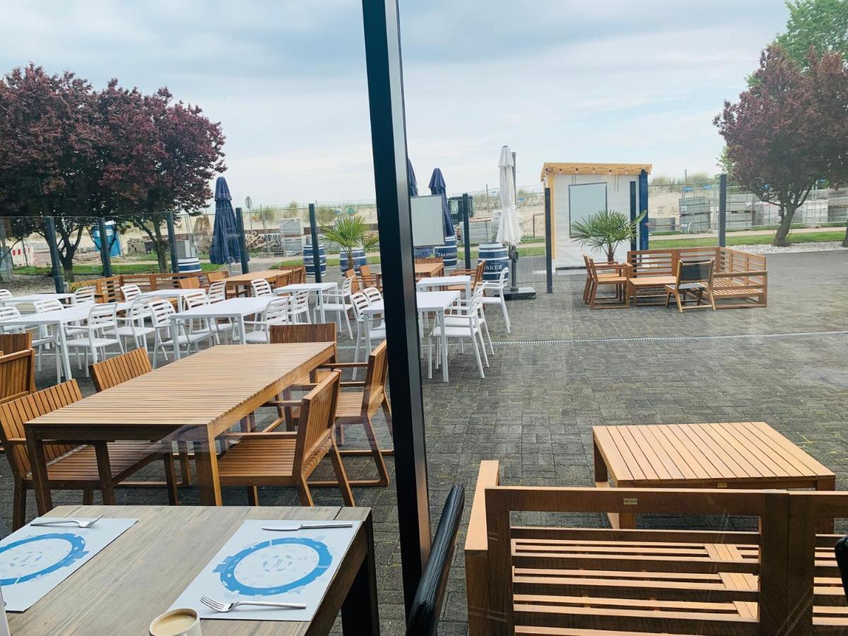 Marine Hotel apartament prywatny studio widok na morze basen sauna jacuzzi Kołobrzeg Exterior foto