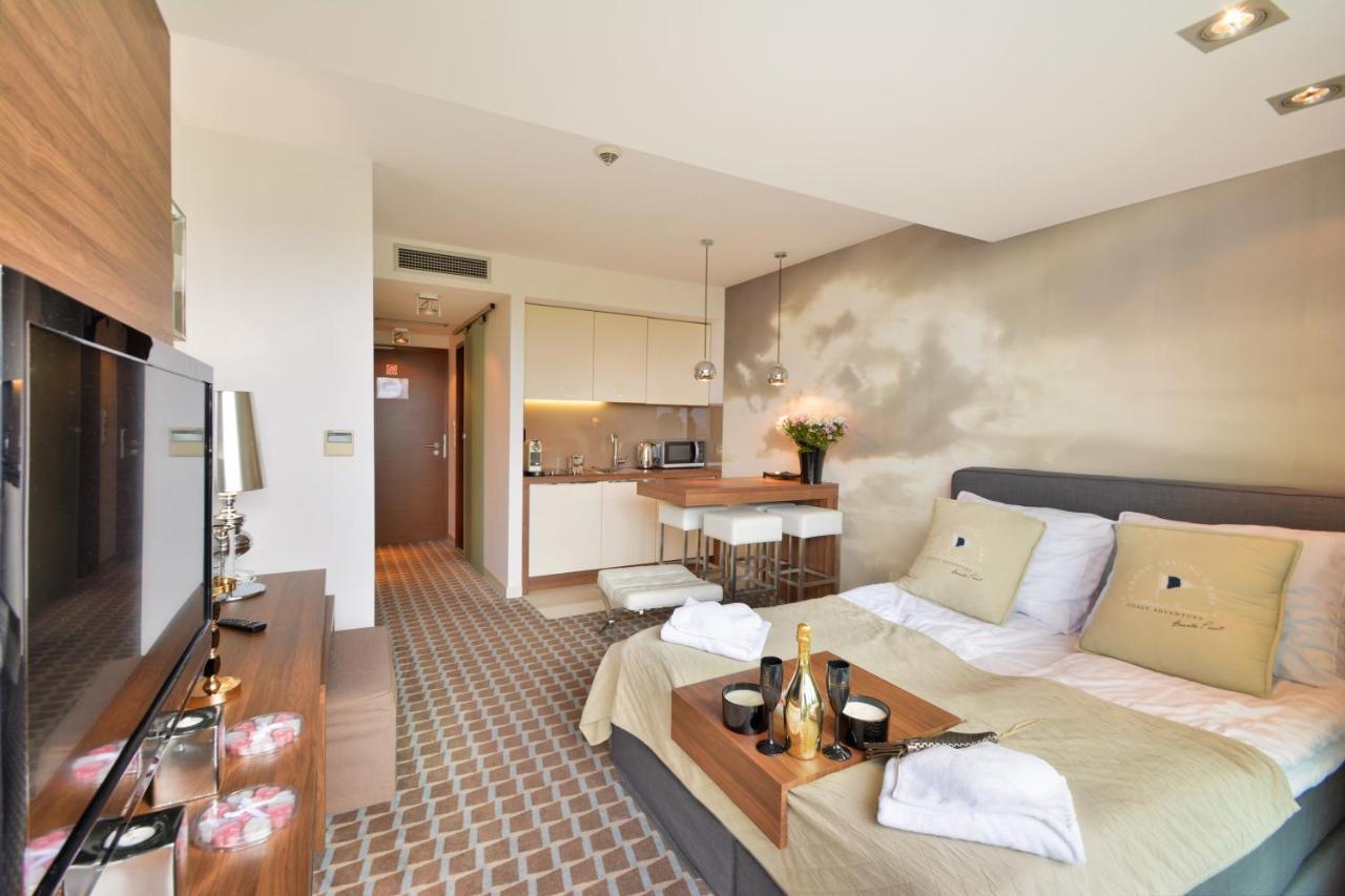 Marine Hotel apartament prywatny studio widok na morze basen sauna jacuzzi Kołobrzeg Exterior foto